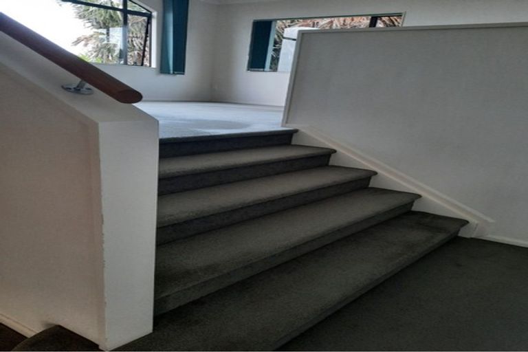 Photo of property in 20a Highfields Terrace, Henderson, Auckland, 0612