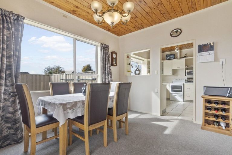 Photo of property in 53 Endeavour Avenue, Flagstaff, Hamilton, 3210