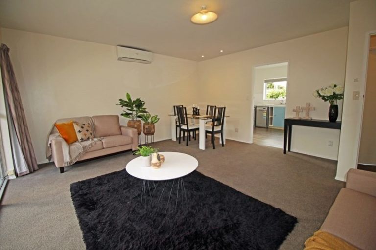 Photo of property in 2/27 Hendon Street, Edgeware, Christchurch, 8013