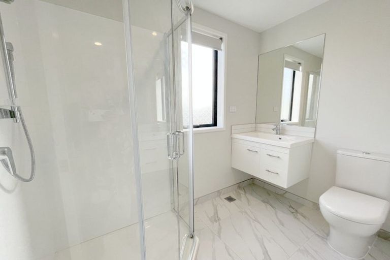 Photo of property in 10a Claridge Street, Glen Eden, Auckland, 0602