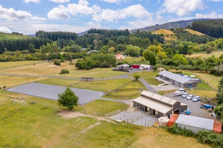 Photo of property in 183 Mangaroa Valley Road, Mangaroa, Upper Hutt, 5371