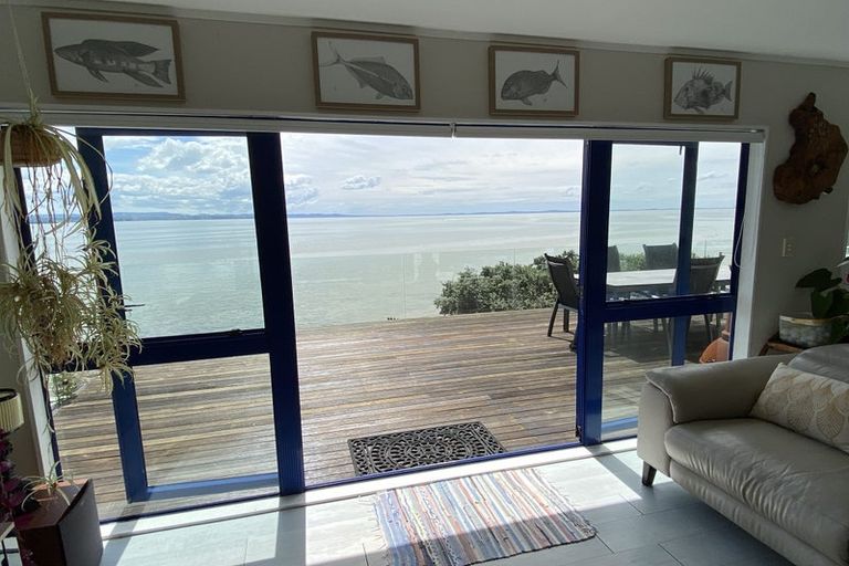 Photo of property in 121 Torkar Road, Clarks Beach, 2122