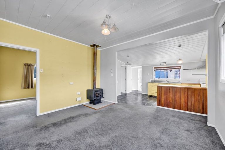 Photo of property in 12 Norfolk Street, Patea, 4520