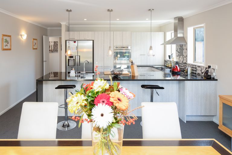 Photo of property in 136 Rothesay Road, Parklands, Christchurch, 8083