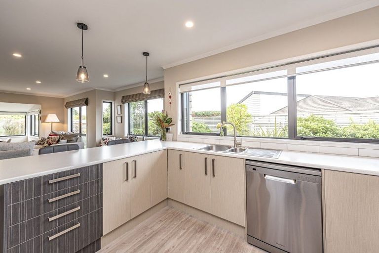 Photo of property in Caversham Park, 2/19 Caversham Road, Westmere, Whanganui, 4501