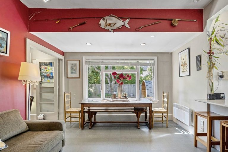 Photo of property in 37 Weston Road, St Albans, Christchurch, 8052