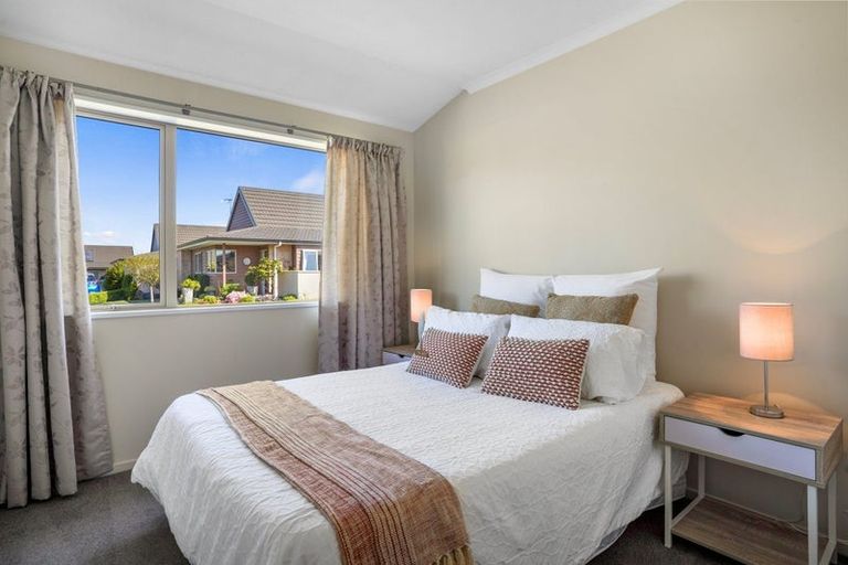 Photo of property in 3 Reeves Road, Rangiora, 7400