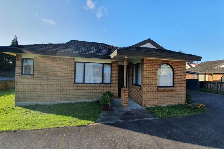 Photo of property in 1/130 Kimpton Road, Papatoetoe, Auckland, 2025