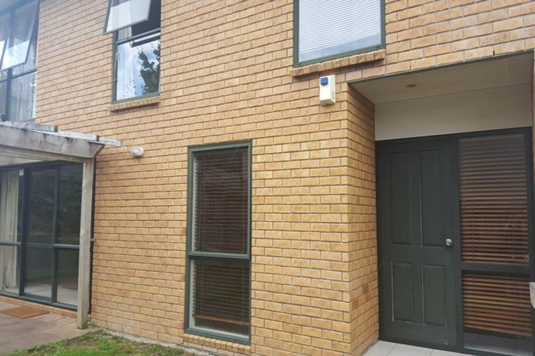 Photo of property in 820/12 Northcross Drive, Oteha, Auckland, 0632