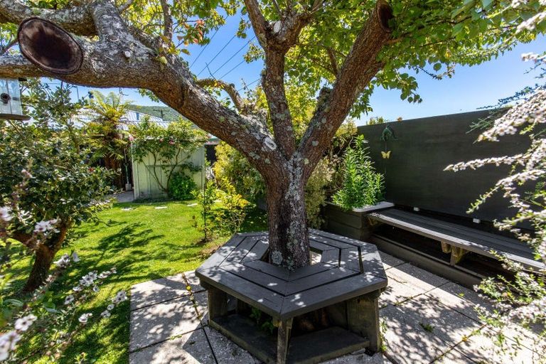 Photo of property in 312e Waikawa Road, Waikawa, Picton, 7220