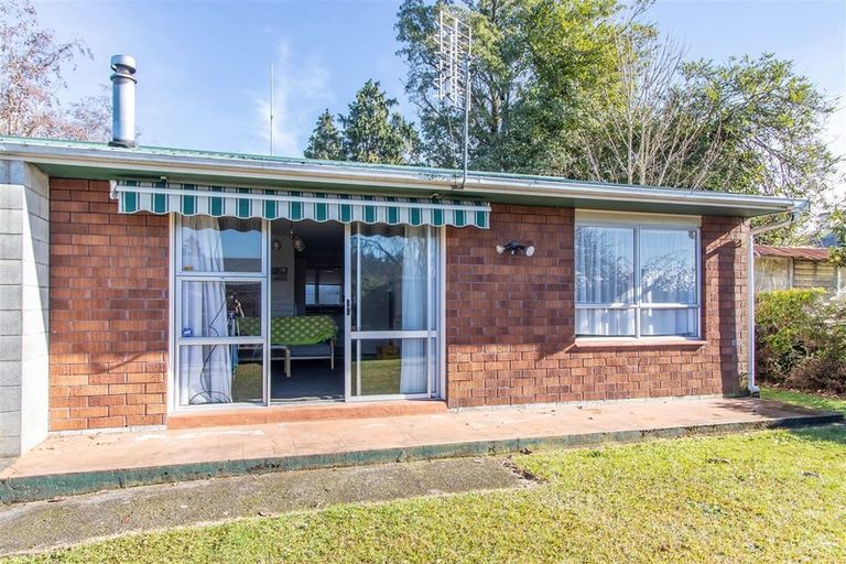 Photo of property in 2c Tawa Street, Inglewood, 4330
