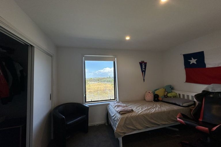 Photo of property in 32 Vasi Drive, Hobsonville, Auckland, 0616