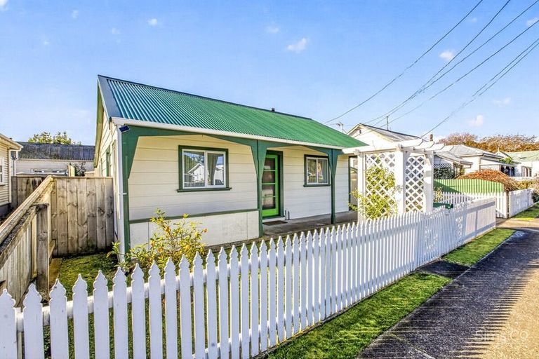 Photo of property in 14 Argyle Street, Whanganui, Wanganui, 4500