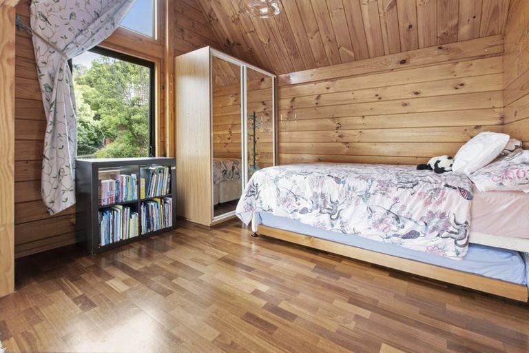 Photo of property in 56 David Crescent, Karori, Wellington, 6012