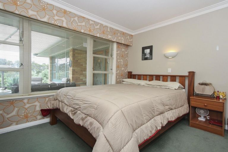 Photo of property in 238 Old Titirangi Road, Titirangi, Auckland, 0604