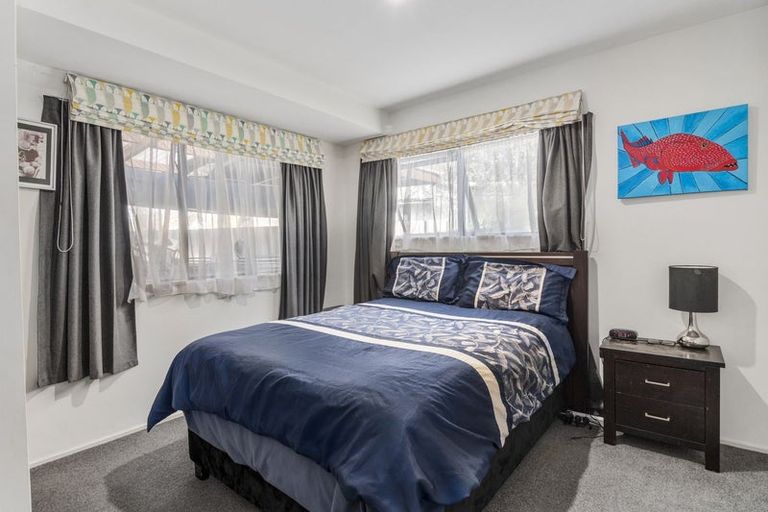 Photo of property in 17a Martin Avenue, Wakefield, 7025