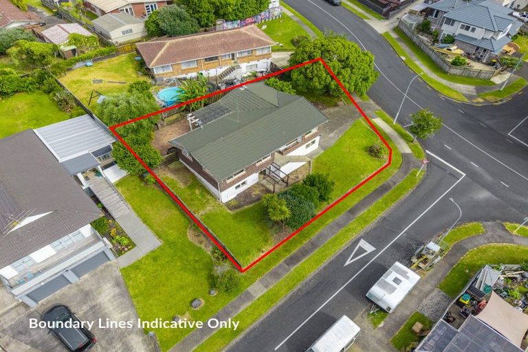 Photo of property in 9 Kurnell Drive, Botany Downs, Auckland, 2010