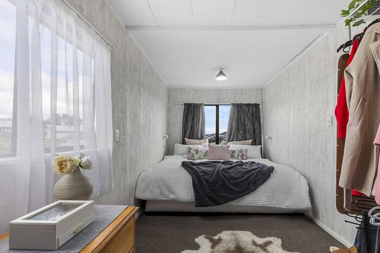 Photo of property in 8 The Bollard, Whitby, Porirua, 5024