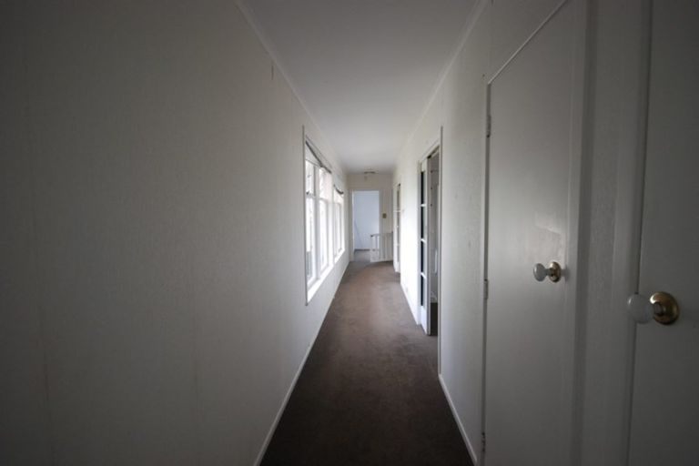 Photo of property in 53 Jaemont Avenue, Te Atatu South, Auckland, 0610