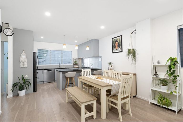 Photo of property in 41 Sunshine Boulevard, Sunnyvale, Auckland, 0612