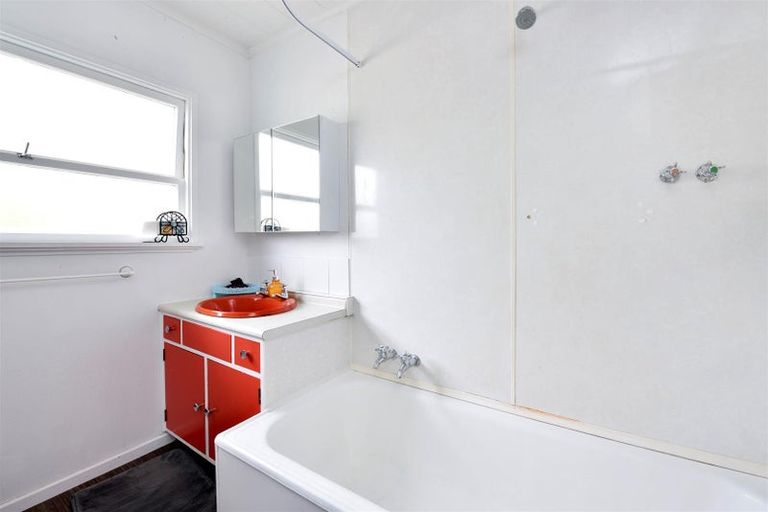 Photo of property in 1/17 Koromiko Avenue, Stoke, Nelson, 7011