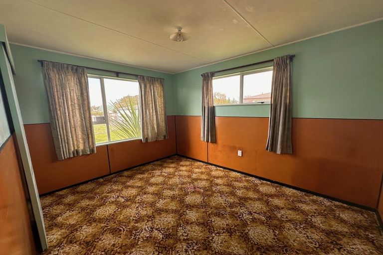 Photo of property in 22 Carlson Street, Dannevirke, 4930