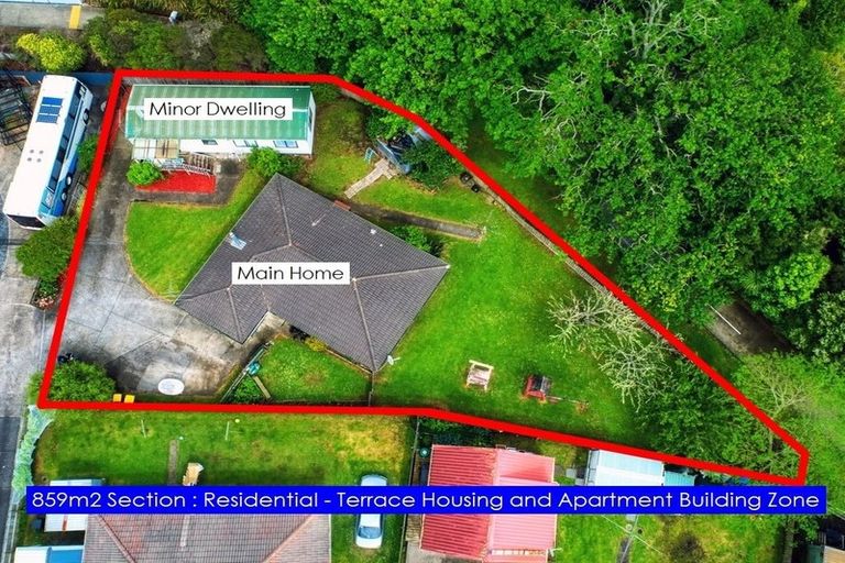 Photo of property in 20 Serwayne Place, Sunnyvale, Auckland, 0612