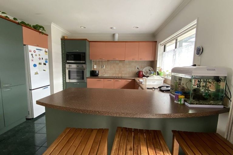 Photo of property in 84 Burswood Drive, Burswood, Auckland, 2013