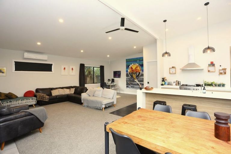 Photo of property in 28 Hamilton Drive, Wainui, Gisborne, 4010