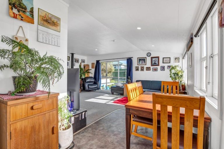 Photo of property in 6 Egmont Street, Normanby, Hawera, 4614