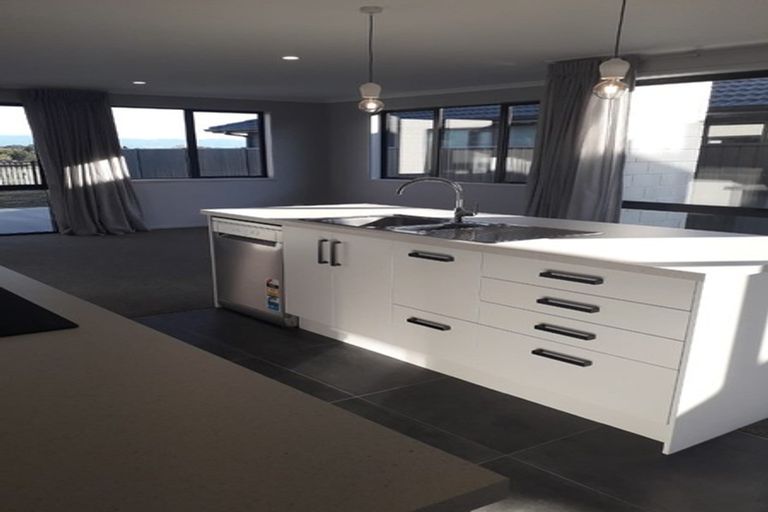 Photo of property in 55 Sentinel Avenue, Omokoroa, 3114