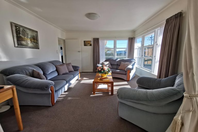 Photo of property in 75 Grey Street, Cambridge, 3434