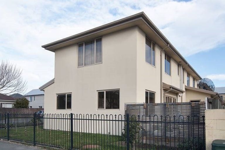 Photo of property in 96 Elizabeth Street, Riccarton, Christchurch, 8041