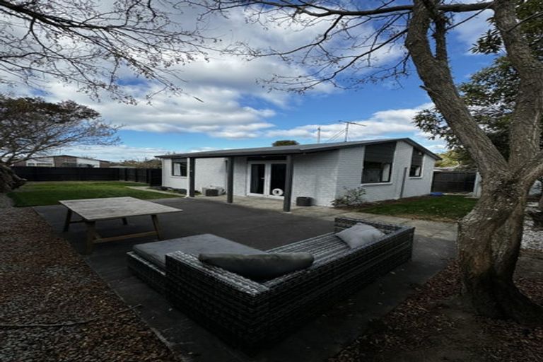 Photo of property in 39d Bassett Street, Burwood, Christchurch, 8083