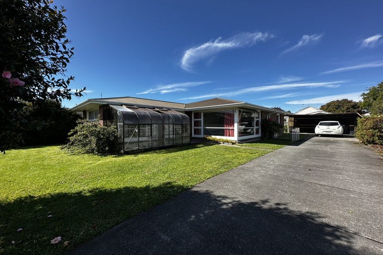 Photo of property in 32 Toorak Avenue, Avonhead, Christchurch, 8042