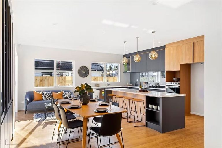 Photo of property in 4 Cutfield Lane, Kumeu, 0810