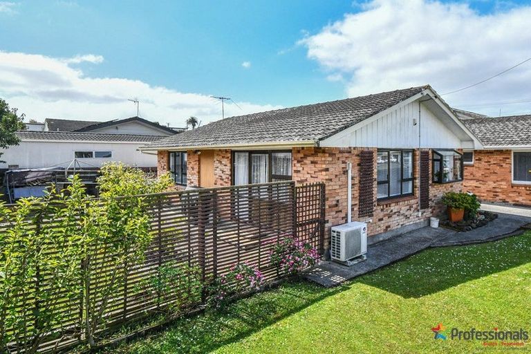 Photo of property in 3 Hill Road, Papatoetoe, Auckland, 2025
