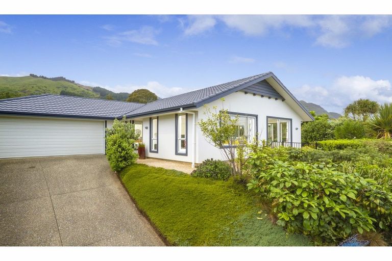 Photo of property in 2 Kowhatu Grove, Pohara, Takaka, 7183