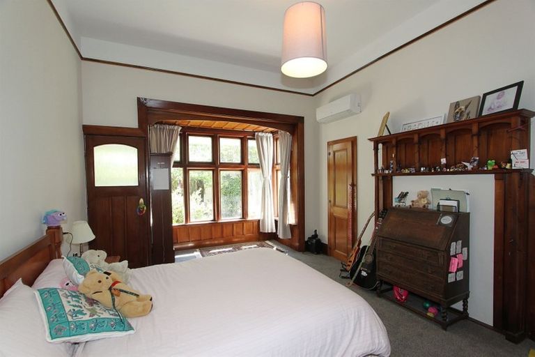 Photo of property in 27 Owles Terrace, New Brighton, Christchurch, 8061