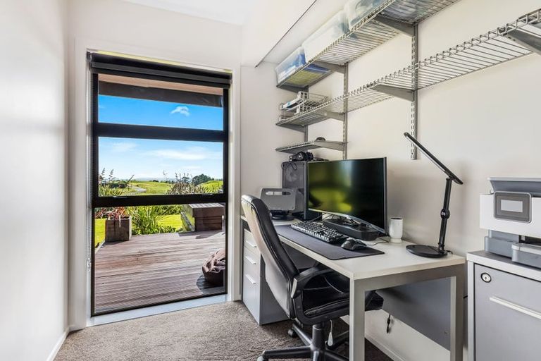 Photo of property in 1459 Carrington Road, Hurworth, New Plymouth, 4371