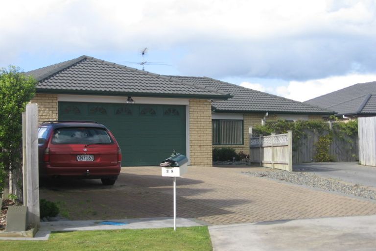 Photo of property in 29 Shankill Place, East Tamaki, Auckland, 2013
