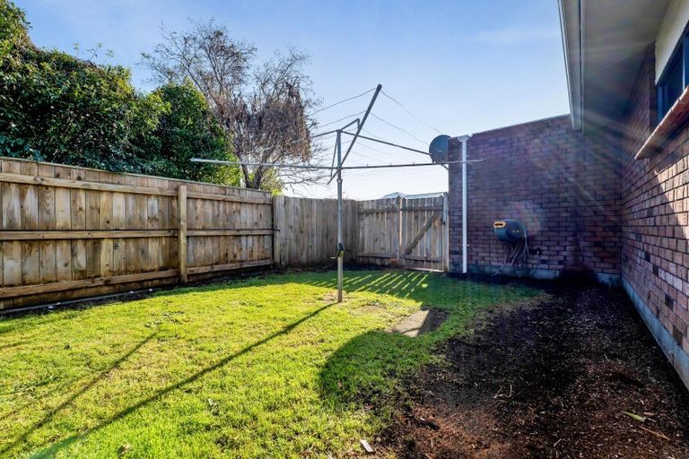Photo of property in 8 Argyle Place, Highlands Park, New Plymouth, 4312