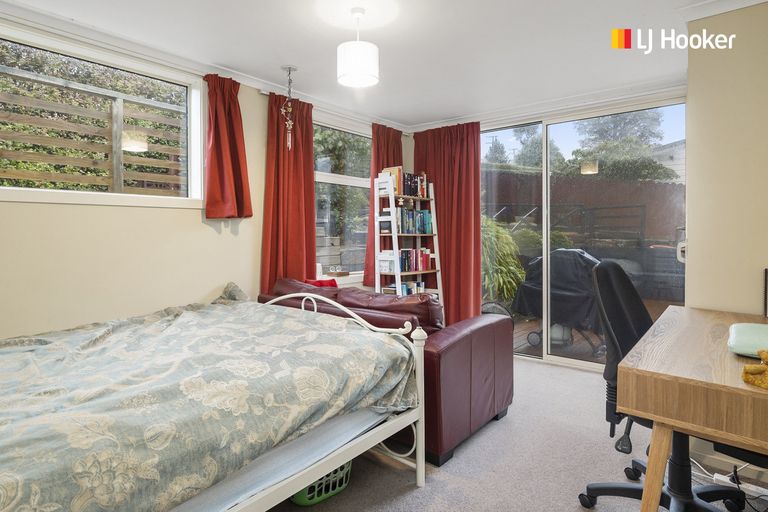 Photo of property in 11 Glenross Street, Glenross, Dunedin, 9011