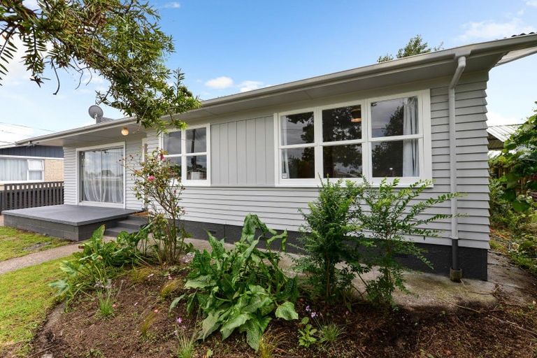 Photo of property in 5 Cricket Place, Melville, Hamilton, 3206