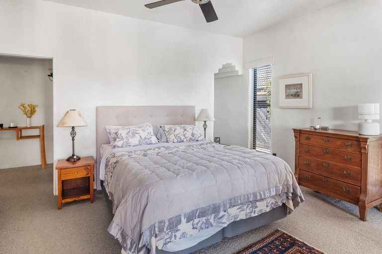 Photo of property in 214 Oceanbeach Road, Mount Maunganui, 3116