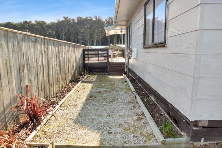 Photo of property in 16 Cousins Avenue East, Foxton Beach, Foxton, 4815
