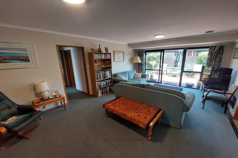 Photo of property in 1/7 Derenzy Place, Avonhead, Christchurch, 8042