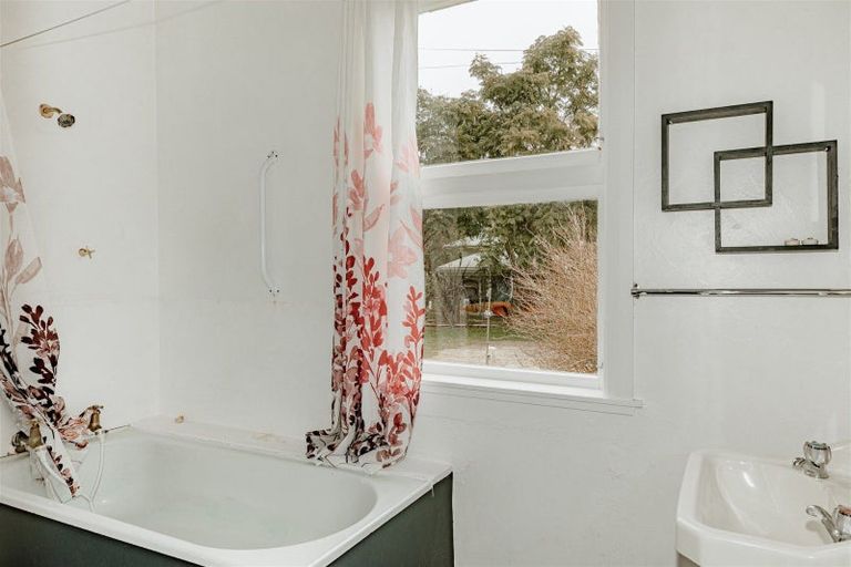 Photo of property in 60 Waverley Street, Karamea, 7893