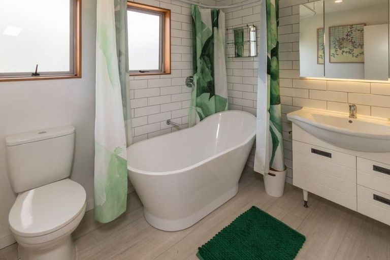 Photo of property in 3 Scaife Place, Wanaka, 9305