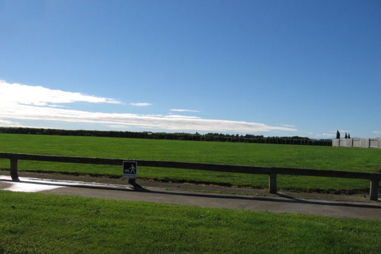 Photo of property in 34 Leander Place, Milson, Palmerston North, 4414